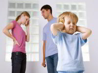 Семейные ссоры могут вызвать проблемы в развитии ребенка
