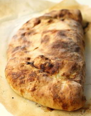  Хачапури – грузинская лепешка с сыром 