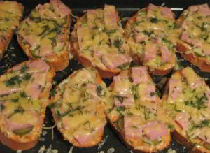 Горячие бутерброды «Мини-Пицца»