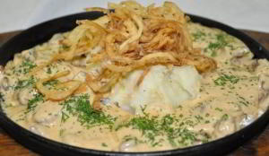 Печенка в сырном соусе