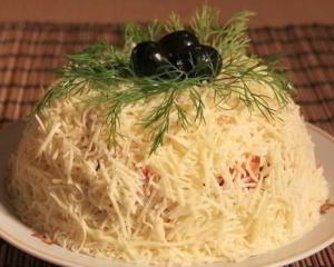 Салат «Сырная фантазия»