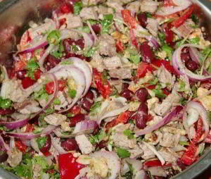 рецепт салата с говядиной и фасолью