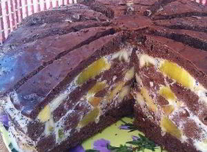 Торт шоколадно-фруктовый “Цветочек”
