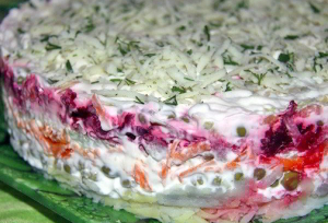 рецепт Домашний слоёный салат