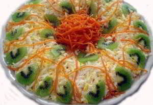 рецепт Праздничный салат с киви