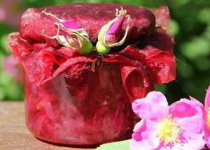 рецепт Варенья из лепестков роз