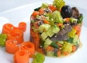 Салат овощной с грибами