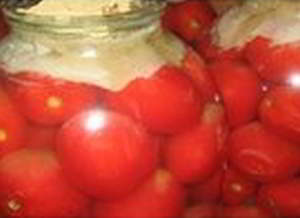 Соленные, ядреные, бочковые помидоры из банки