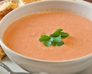 Томатный крем-суп с базиликом 