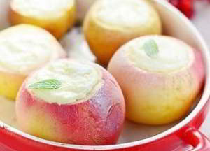 рецепт Печеные яблоки с творогом