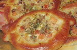 рецепт Пирожки лодочки с сырно-грибной начинкой