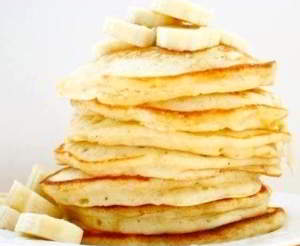 Высокобелковые банановые блины с овсянкой