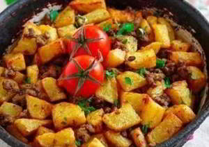 Жареный картофель с фаршем