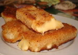 Жареный сыр по-чешски в панировке