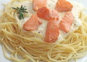 Спагетти с семгой в сливочном соусе
