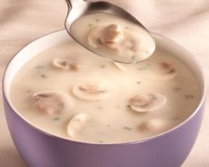 Молочный суп с картофелем и грибами