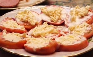 Помидоры с сыром