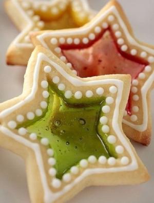 Сладкая новогодняя сказка: печенье с леденцовым окошком