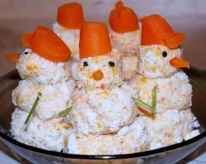 Закуска "Крабовые снеговики" - новогодние рецепты