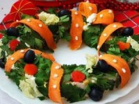 Новогодний салат "Венок" - новогодние рецепты