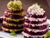 Новогодний салат "Свекольные елочки" - новогодние рецепты
