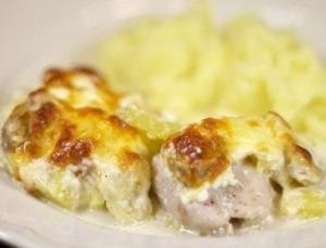 Курица с бананом и ананасом