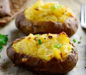 Омлет в картофеле