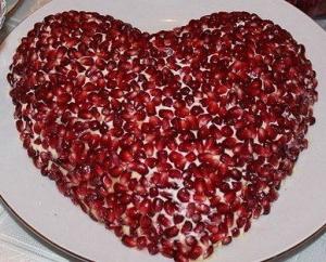 Салат "Гранатовое сердце"