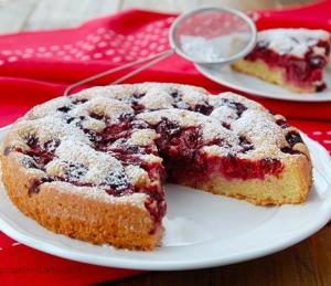 Пирог с вишней