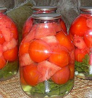 Консервированные помидоры с арбузами на зиму