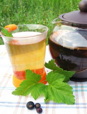 Чай с черной смородиной