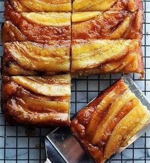 Бананово-карамельный пирог-перевертыш